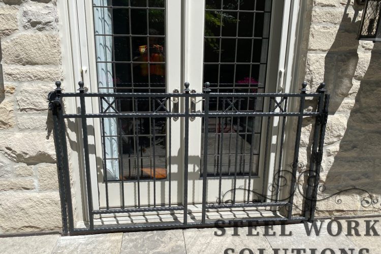 balcony-railings-steel-work-solutions-mississauga-toronto