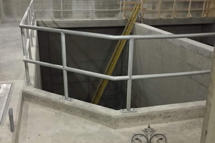 commercial-guardrail-steel-work-solutions (3)
