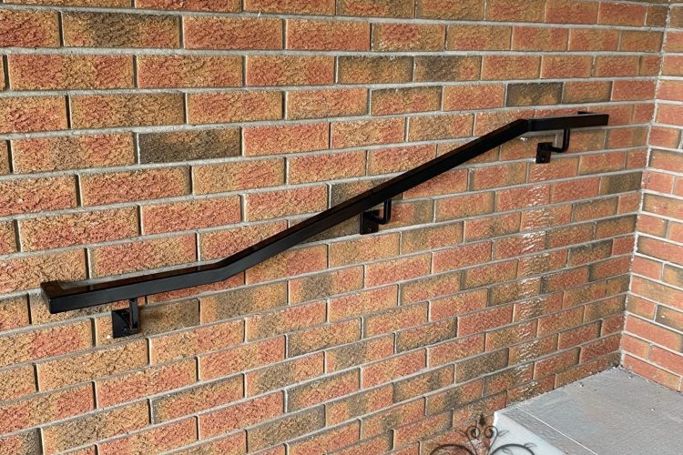 iron-front-porch-steel-handrail-by-steel-work-solutions-mississauga-oshawa-oakville-steel-fabrication-company