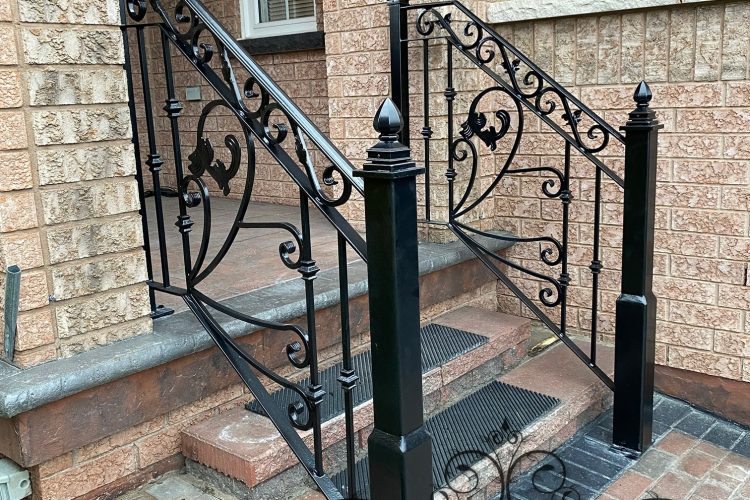 metal-porch-railing-steel-work-solutions (1)