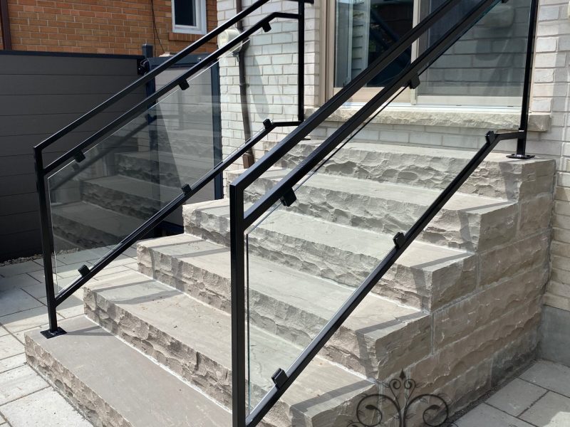 steel-work-solutions-glass-railing-toronto-oakville-mississauga-brampton-burlington-1